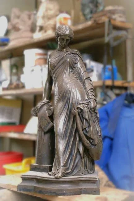 Restauration bronze Pradier Sapho avant intervention